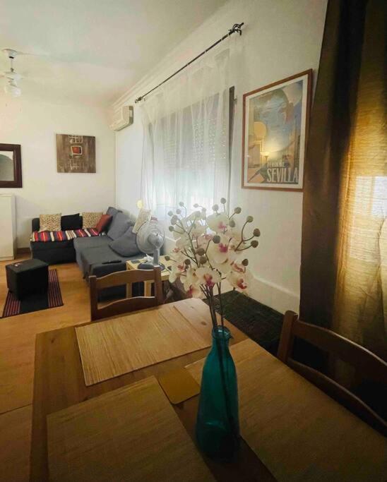 The Oasis One Spacious Apartment In Sevilla Екстериор снимка